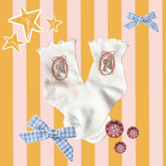 ✨pre-order✨ feels like home ruffle socks!!